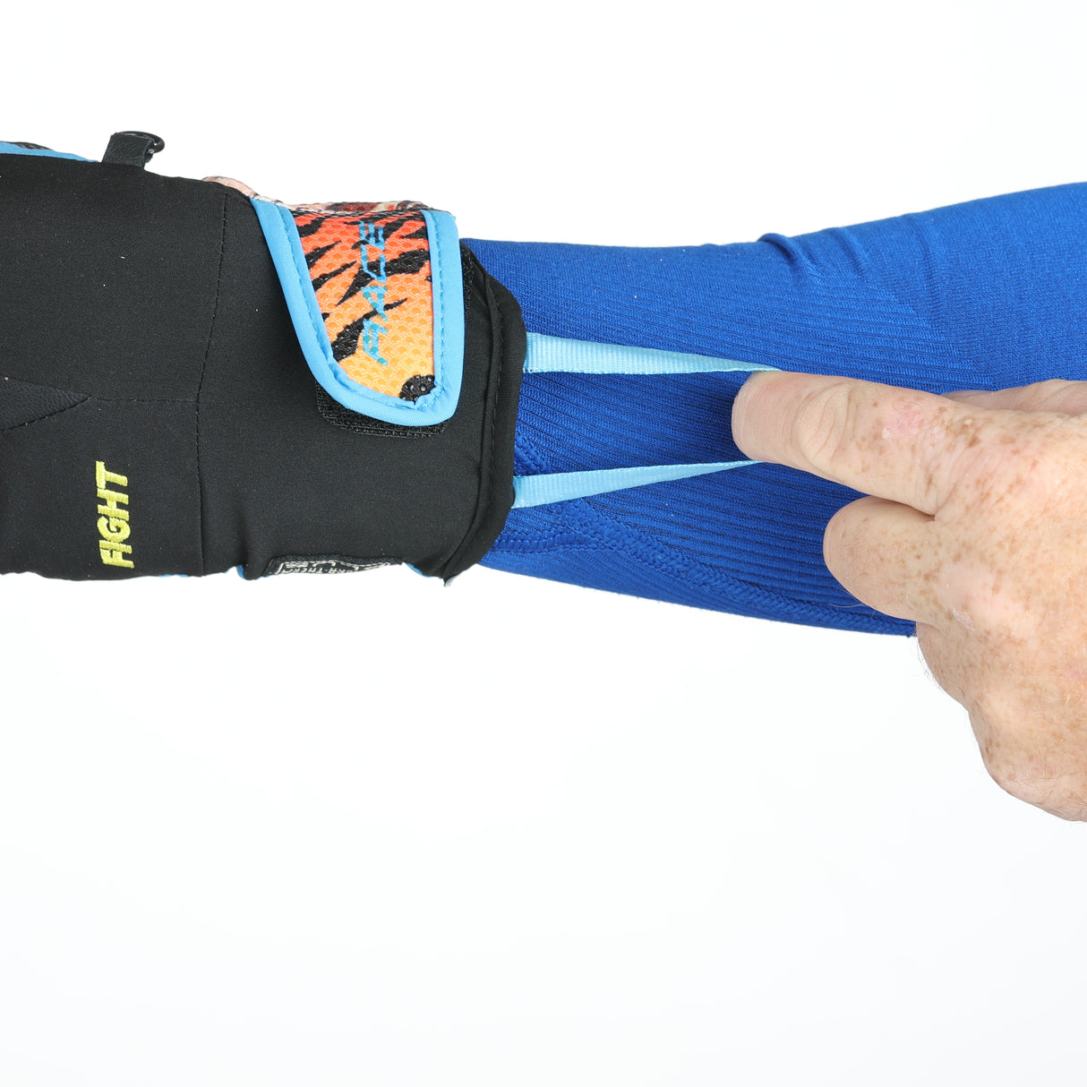 Race JR Mitten