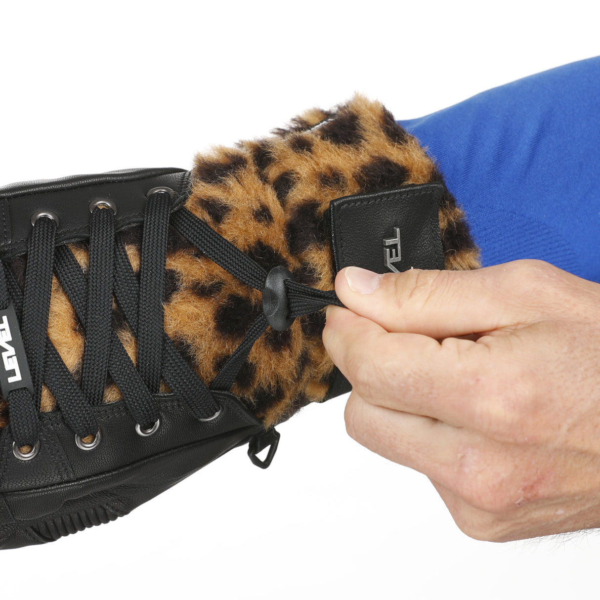 Rexford Sneaker Mitten